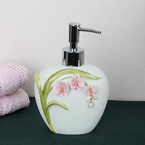Moisture 5-Piece Toiletry Set