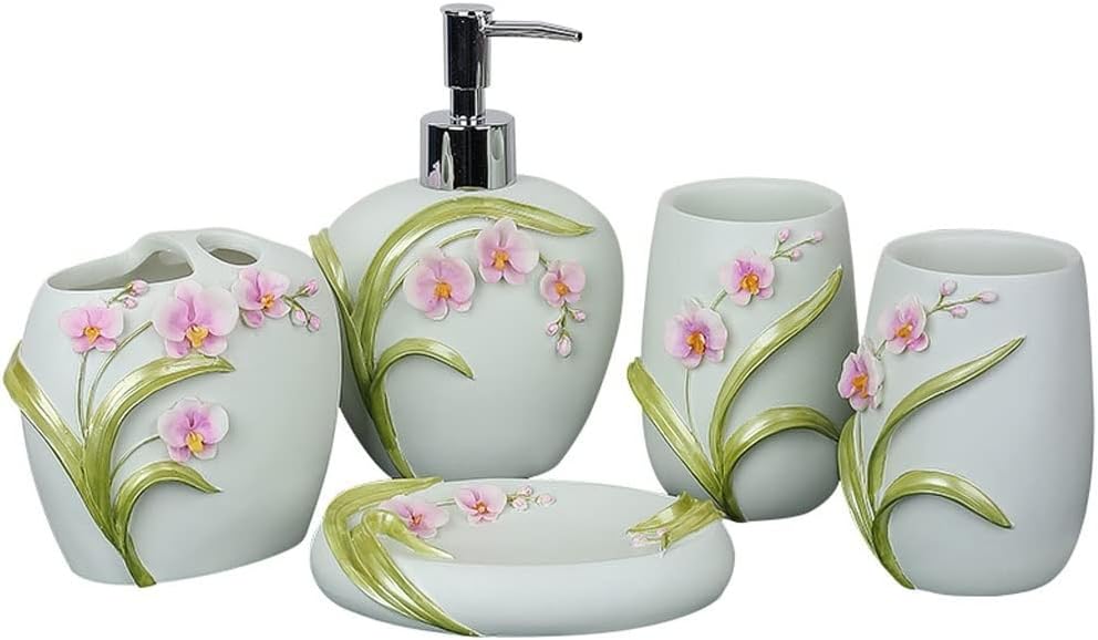 Moisture 5-Piece Toiletry Set