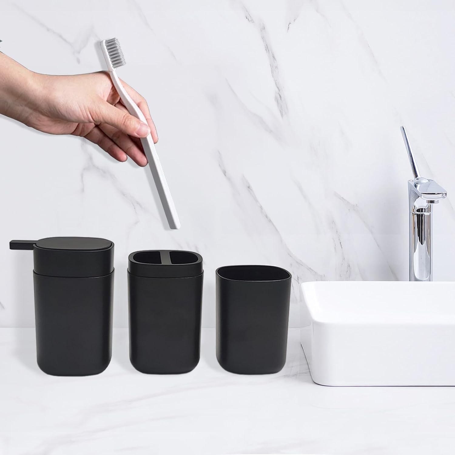 DONEHOS Black Bathroom Accessory Set 6-Piece