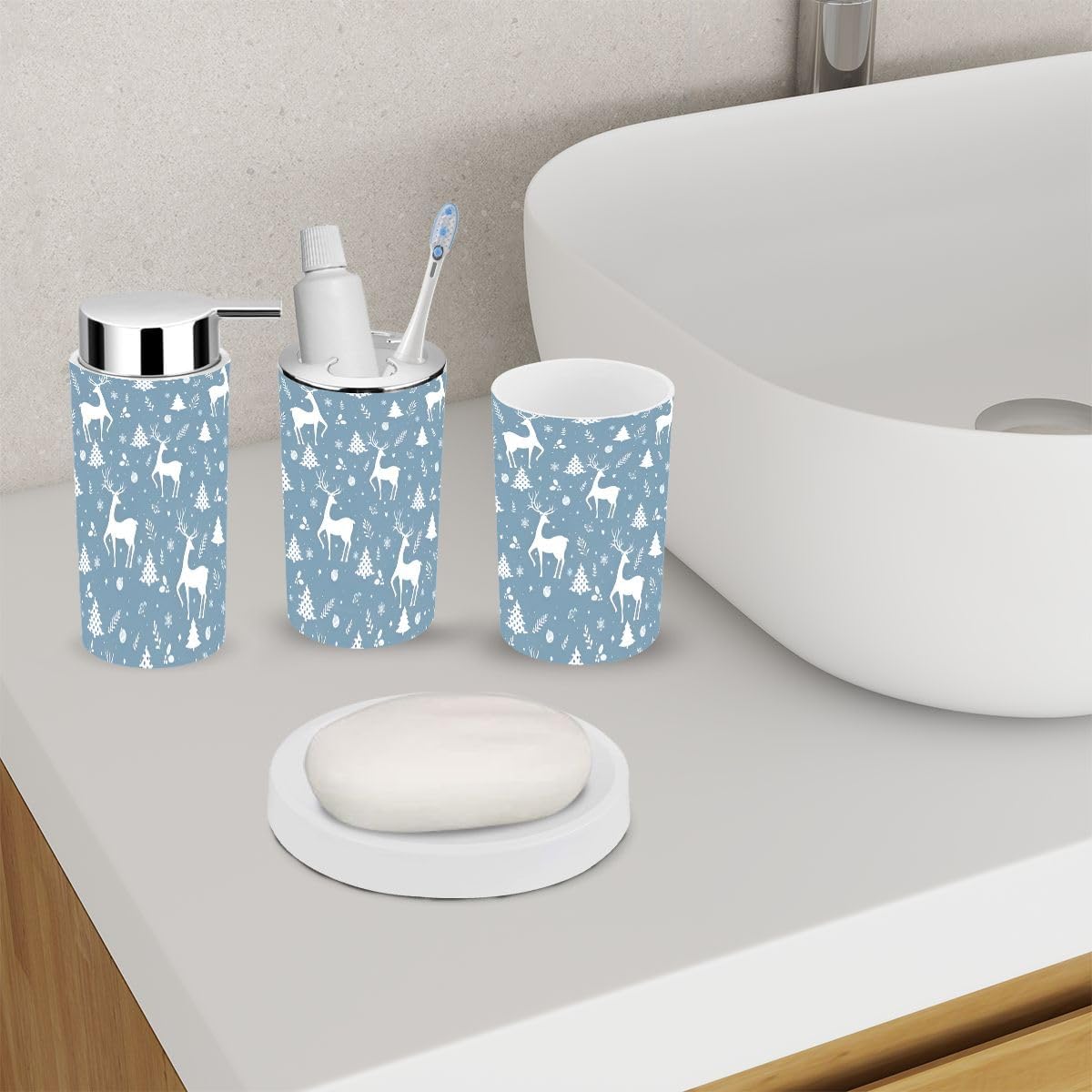 6 Piece Bathroom Accessory Set with Deer Christmas Pattern
