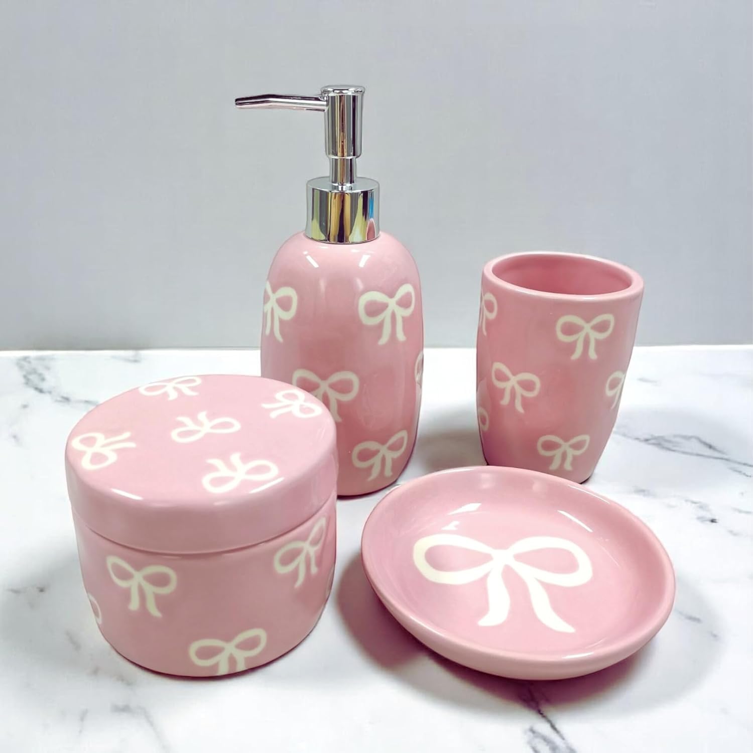 Luxape Bow 4-Piece Ceramic Bathroom Set - Pink