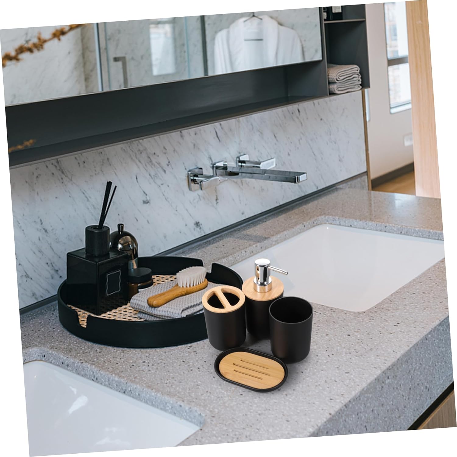 Stylish 4-Piece Mens Bathroom Set for Ellis