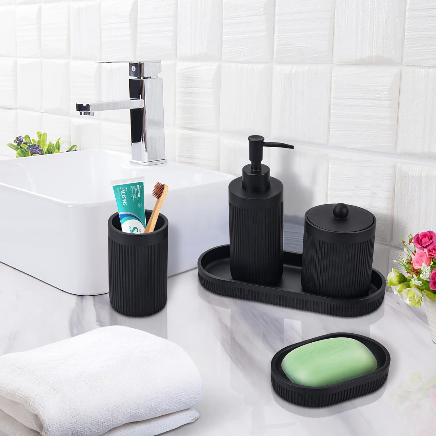 Deobath 5Pcs Matte Black Bathroom Accessory Set
