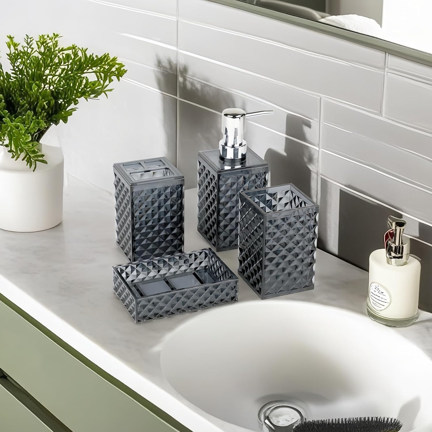 Grey Bathroom Accessory Set 4PCS Diamond Pattern